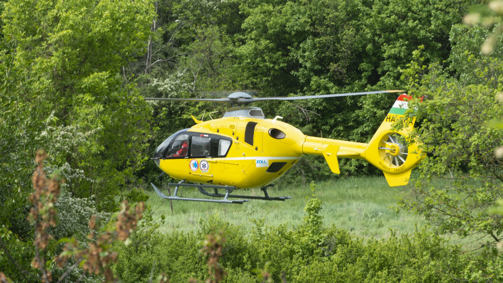 Mentőhelikopter érkezett a fiúért. Képünk illusztráció (Fotó: MTI)