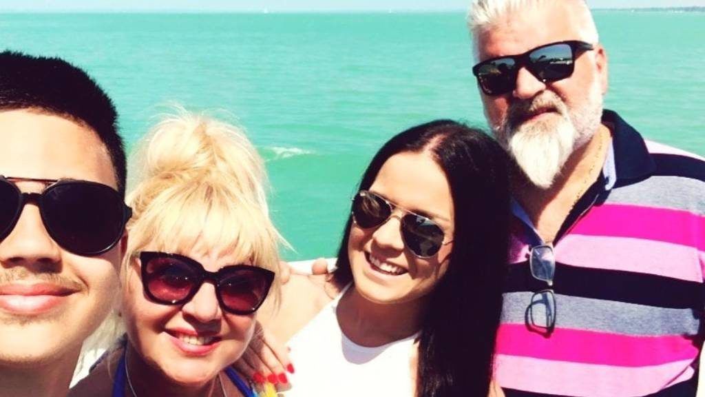 Ennyire gyönyörű Zoltán Erika 20 éves lánya nlc Ennyire gyönyörű Zoltán Erika 20 éves lánya nlc