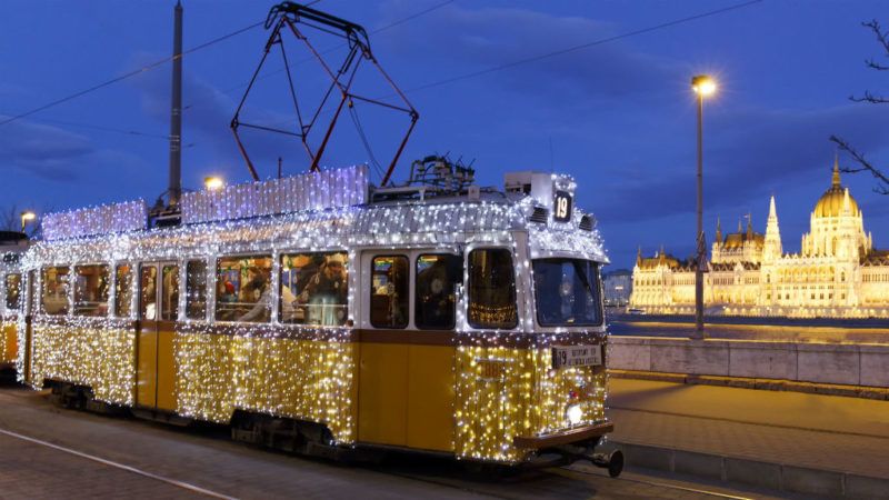 Budapest villamos karácsony közlekedés