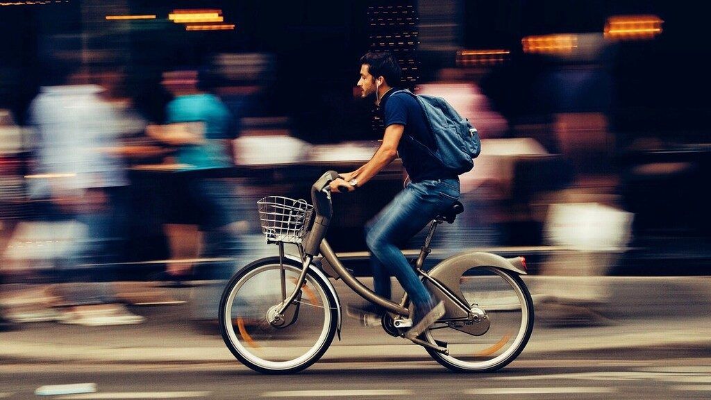 A járvány miatt rengetegen bicikliznek, dübörök a kerékpár-ipar