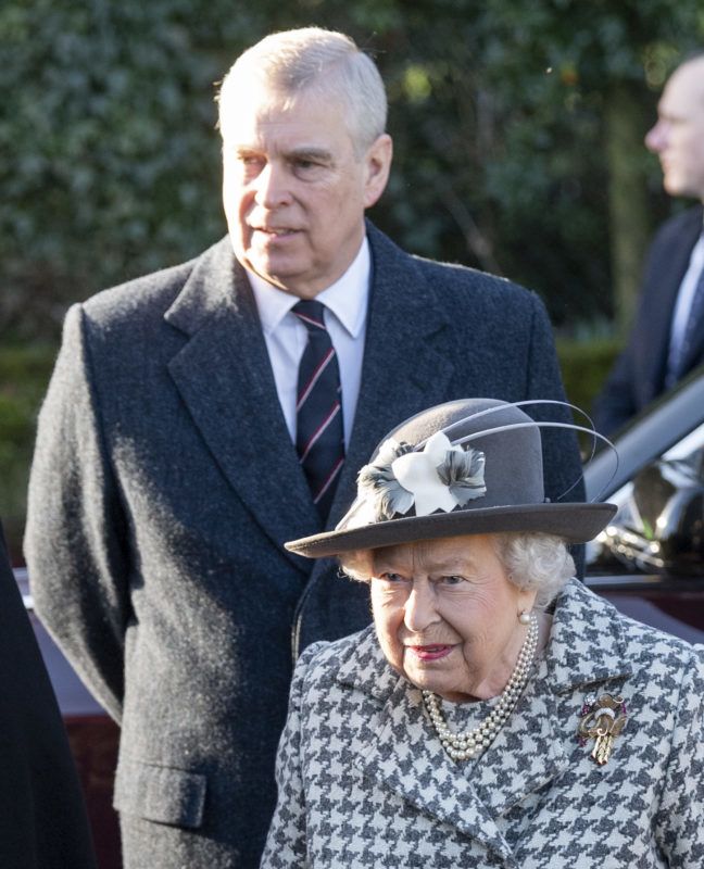 András yorki herceg sé II. Erzsébet királynő (Fotó: Mark Cuthbert/UK Press via Getty Images)