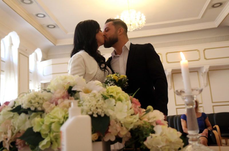 Koronavírus idején így zajlik egy magyarországi esküvő - fotók
