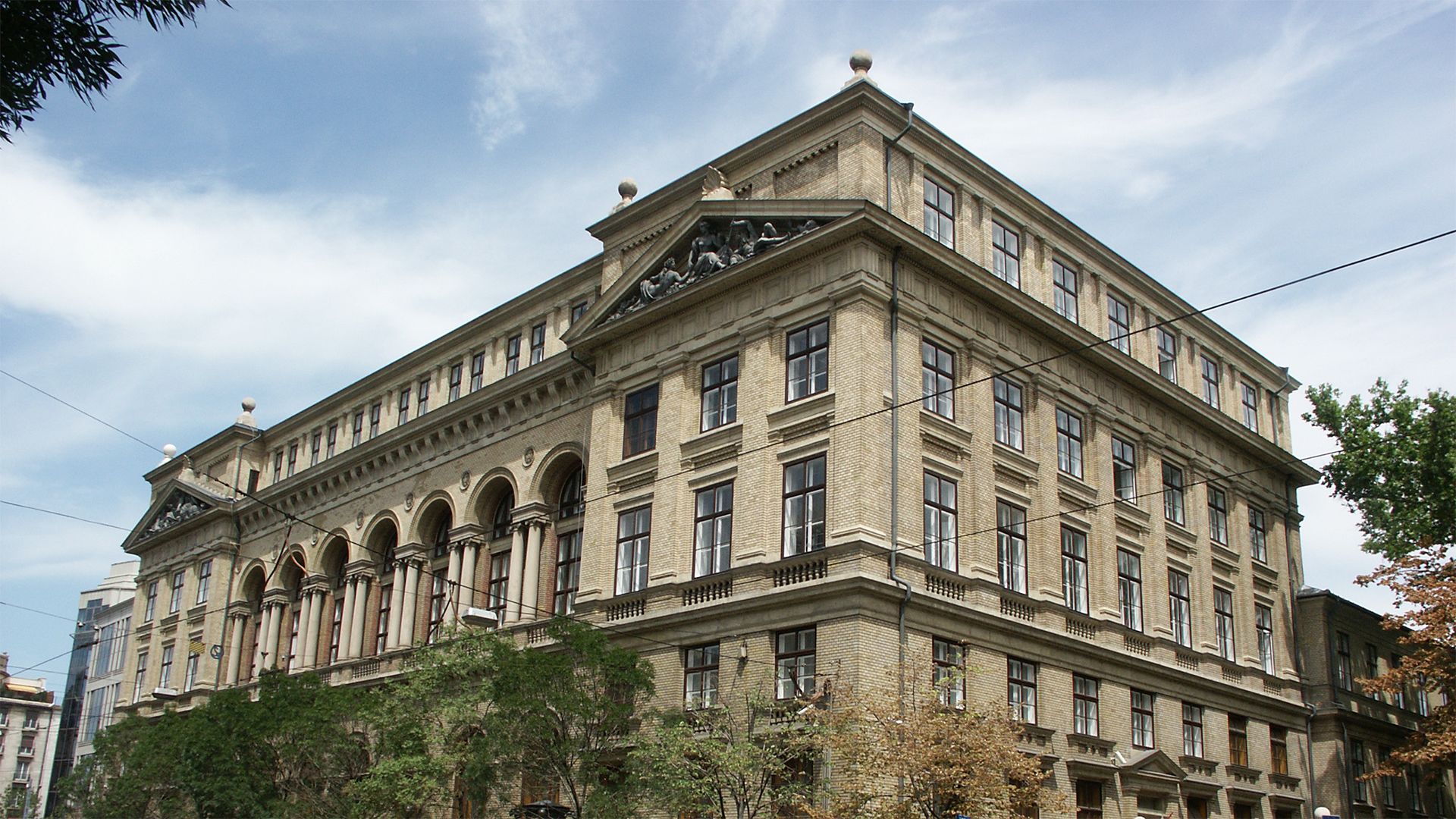 Az ELTE a legjobb magyar egyetem