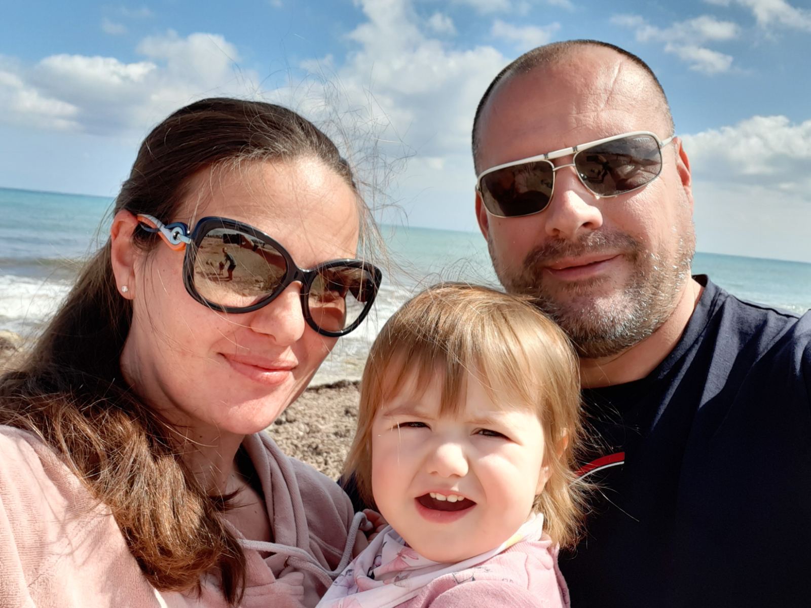 Faragó Evelin és családja Limassolban laknak