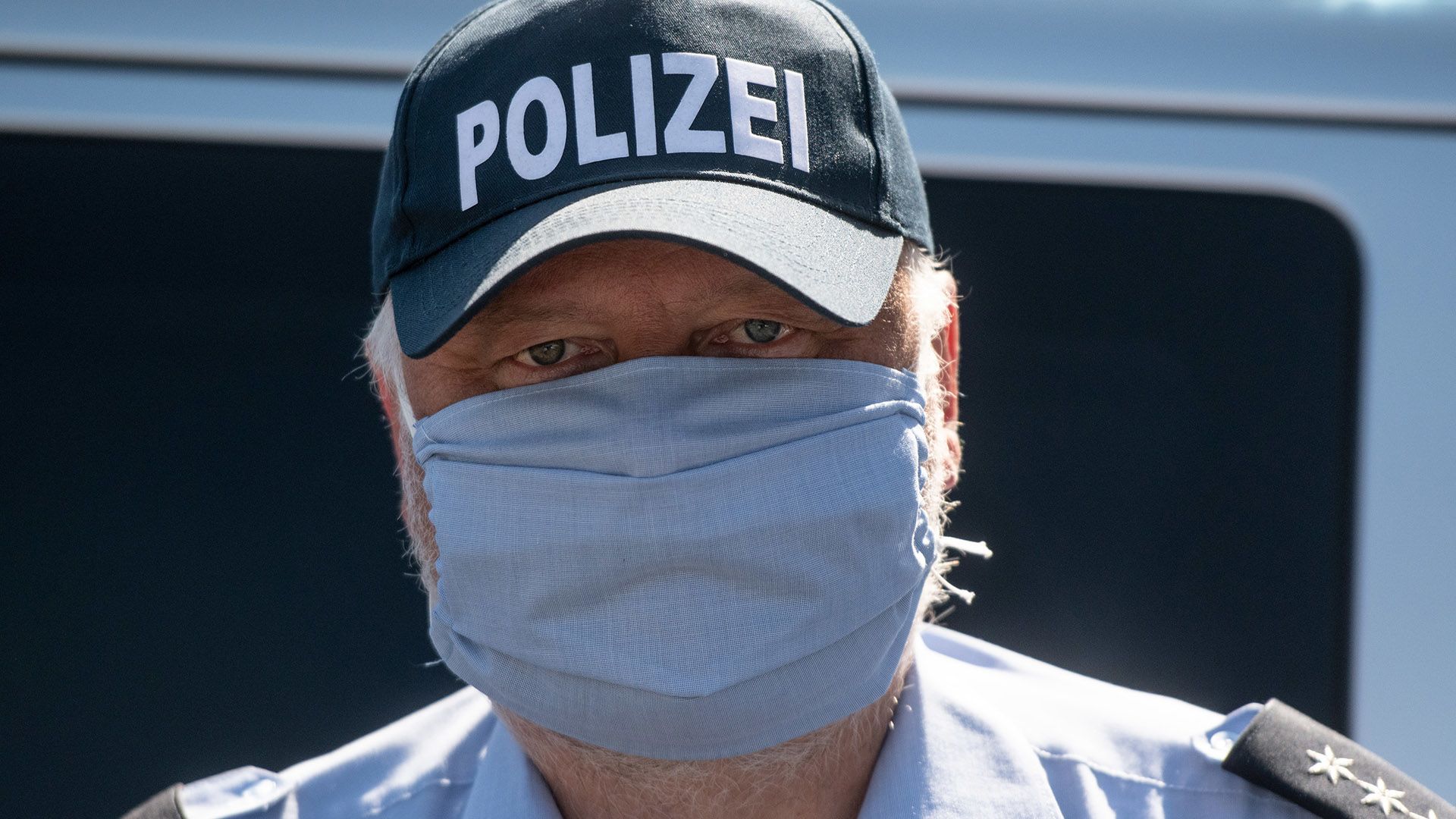 bajorországban 5000 euró is lehet a bírság, ha nincs maszk
