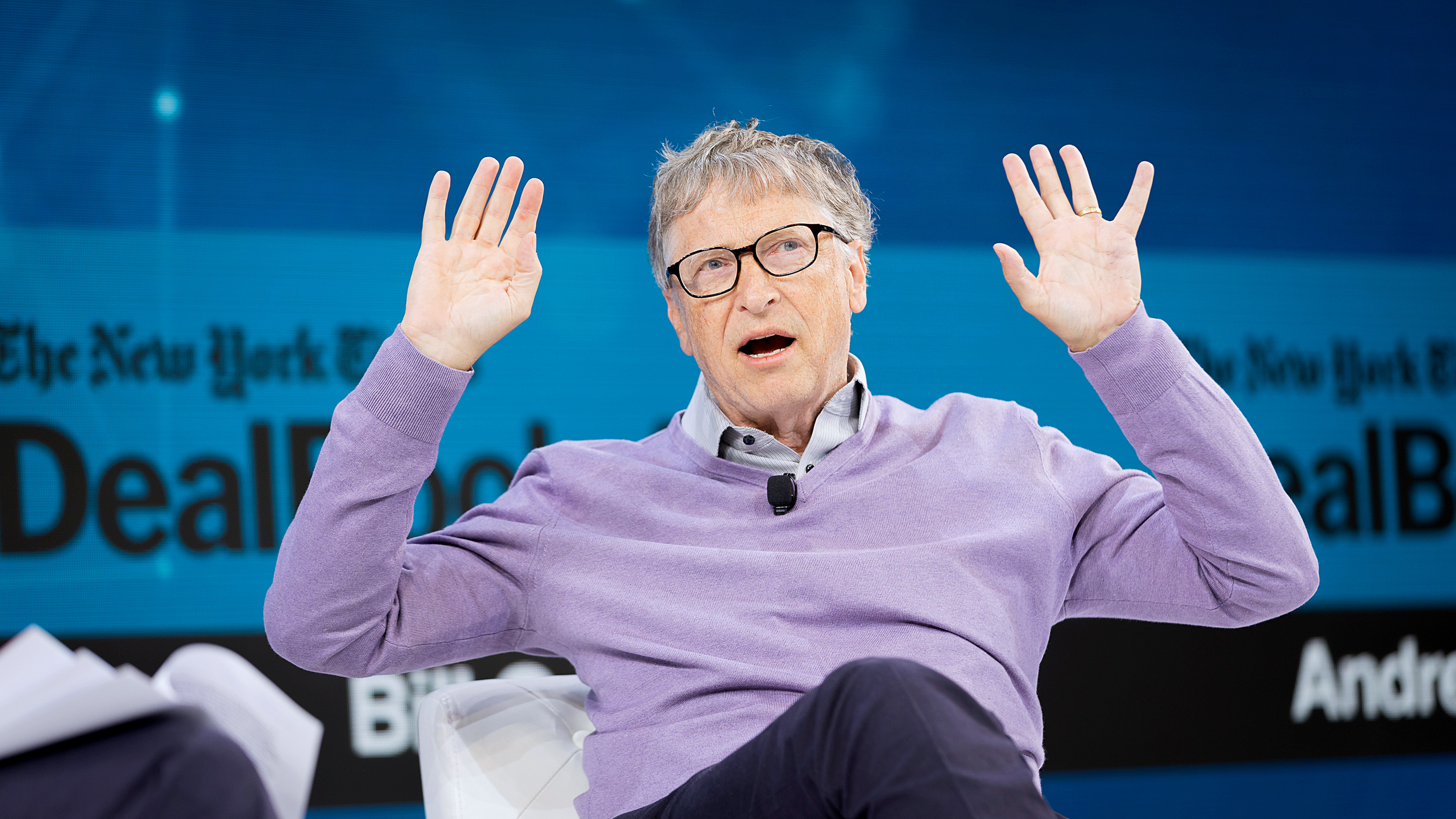 Bill Gates mindig valami rosszban sántikál (fotó: Mike Cohen/Getty Images for The New York Times)