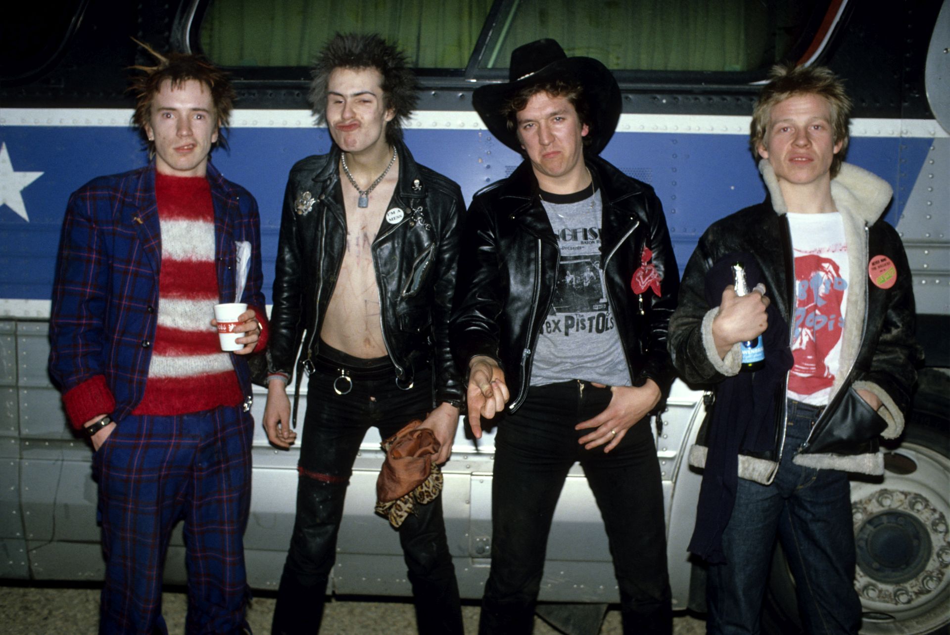 A Sex Pistols tagjai amerikai turnéjukon.