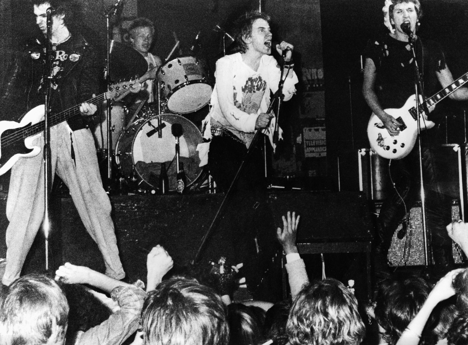 Sex Pistols koncert 1975 körül.