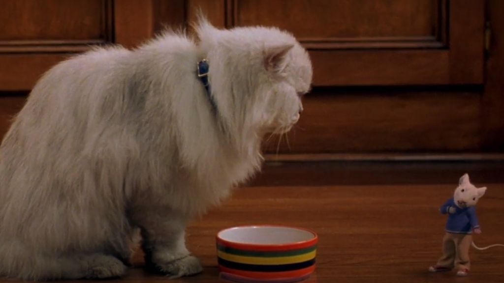 Megelevenedett Stuart Little macskás jelenete.