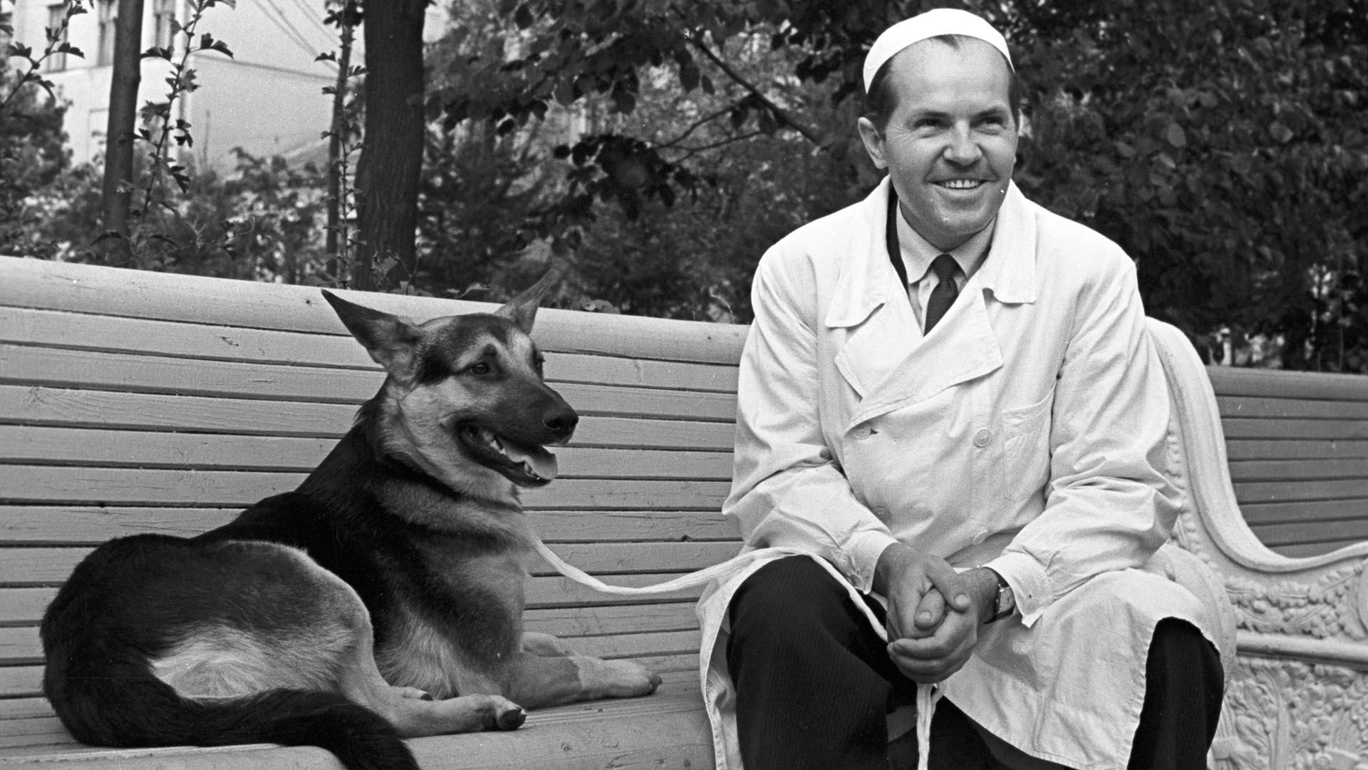 Élő kétfejű kutyák kerültek ki a szovjet laborból