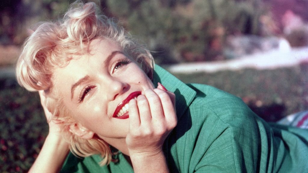 Marilyn Monroe tragikusan fiatalon halt meg.