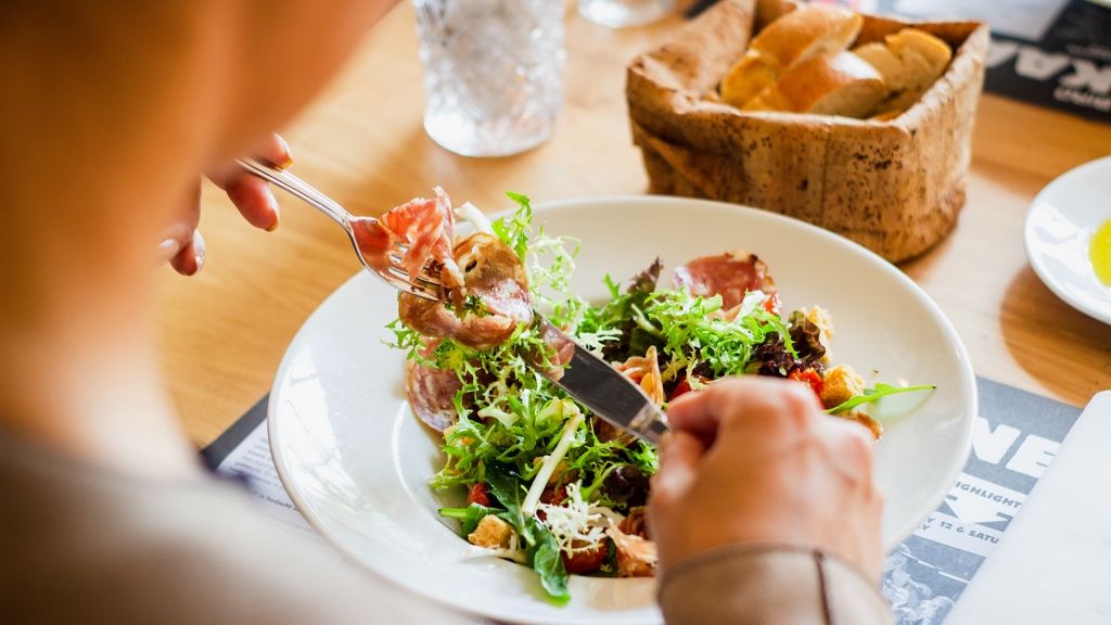 Éttermi ételek megfejtve: Ezekre ügyelj, ha étteremben eszel diétád ideje alatt! - Éttermi fogyás