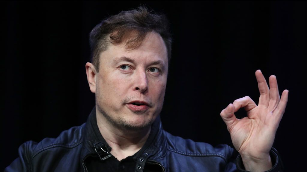 Elon Musk összekötné az agyunkat a számítógépünkkel