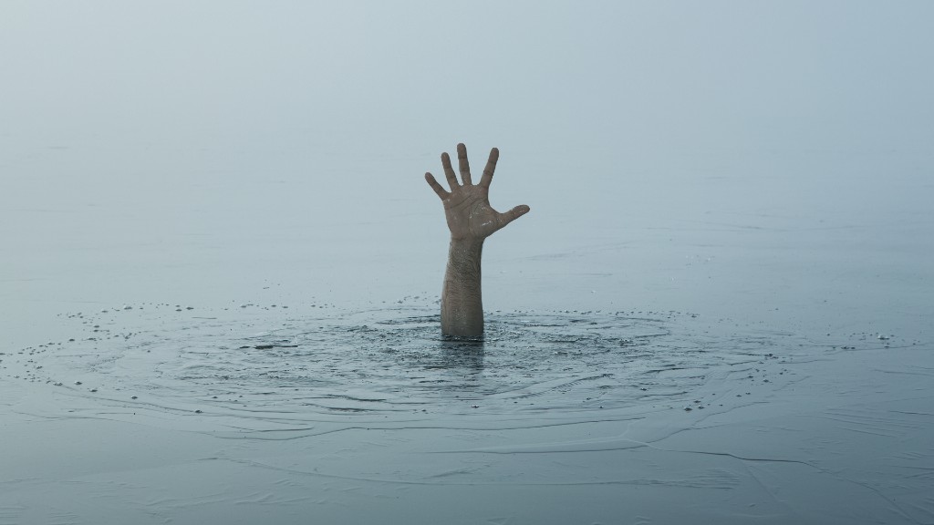 Kéz a vízben (fotó: Getty Images)