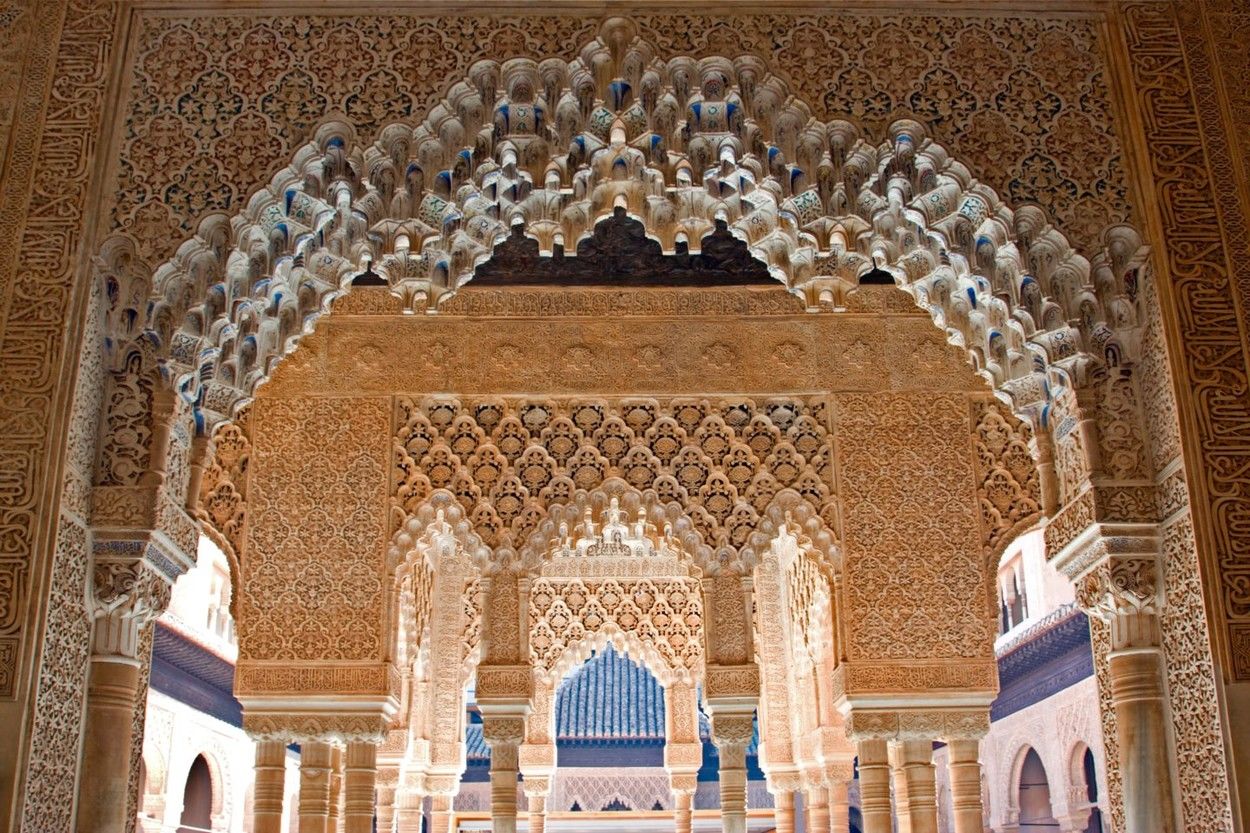 Aprólékosan kidolgozott részleteivel lehengerli a látogatókat az Alhambra (Fotó: Profimedia)