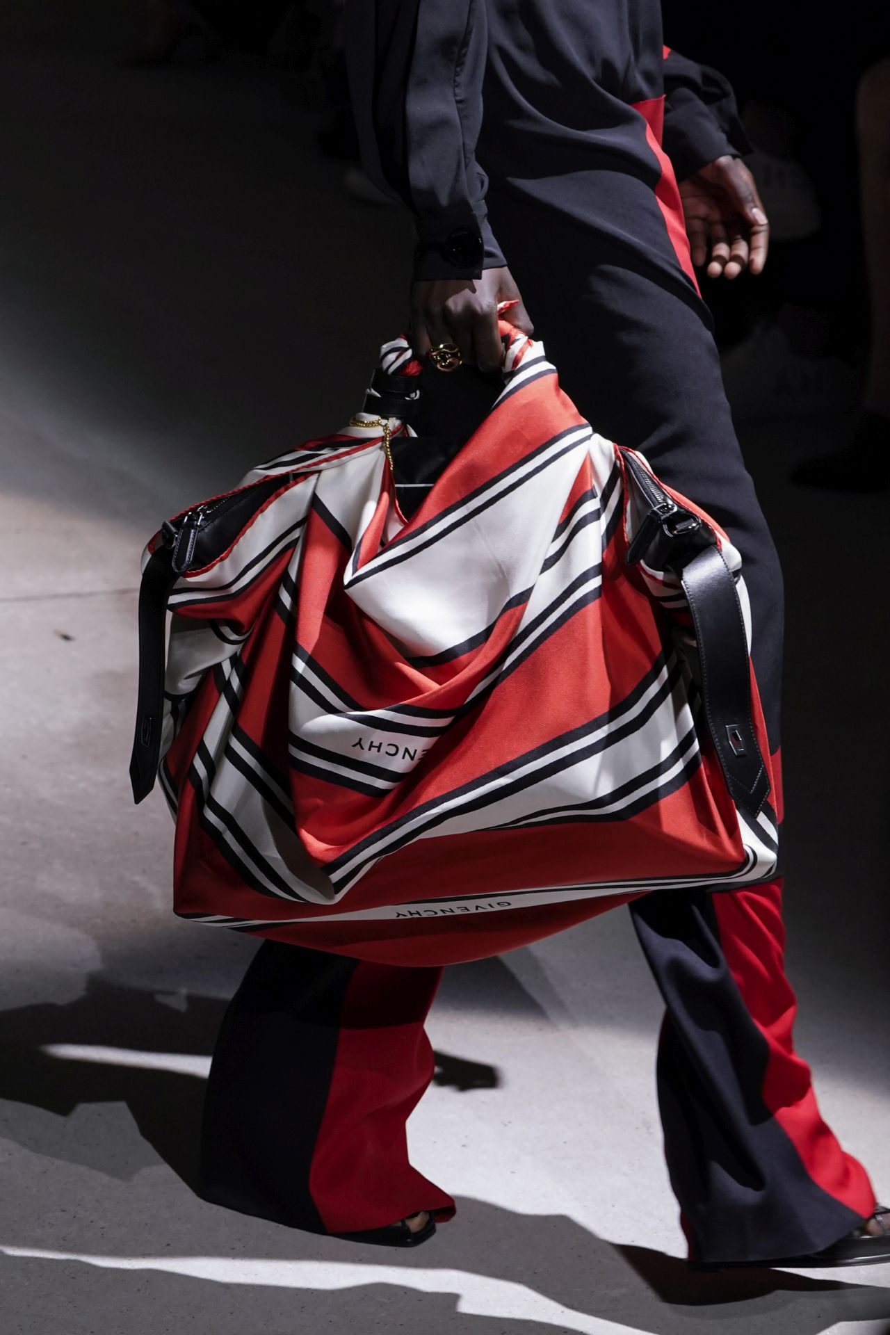 Givenchy designer táska