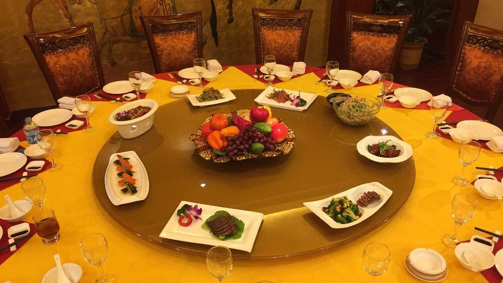Terített asztal egy kínai étteremben (fotó: Pixabay)