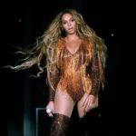 Beyoncé fonott hajjal