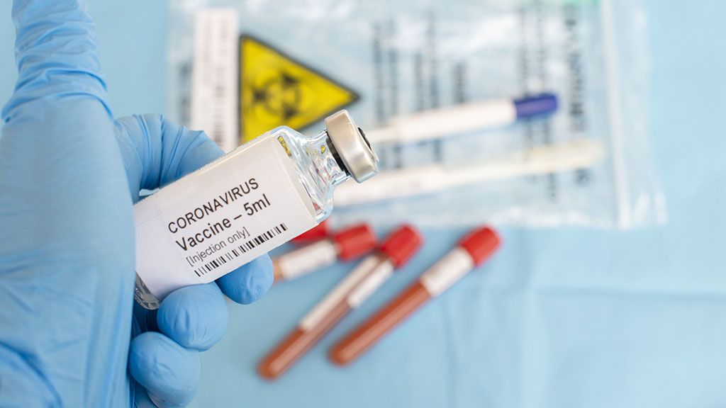 Jövő év elejére készülhet el a kanadai koronavírus-védőoltás