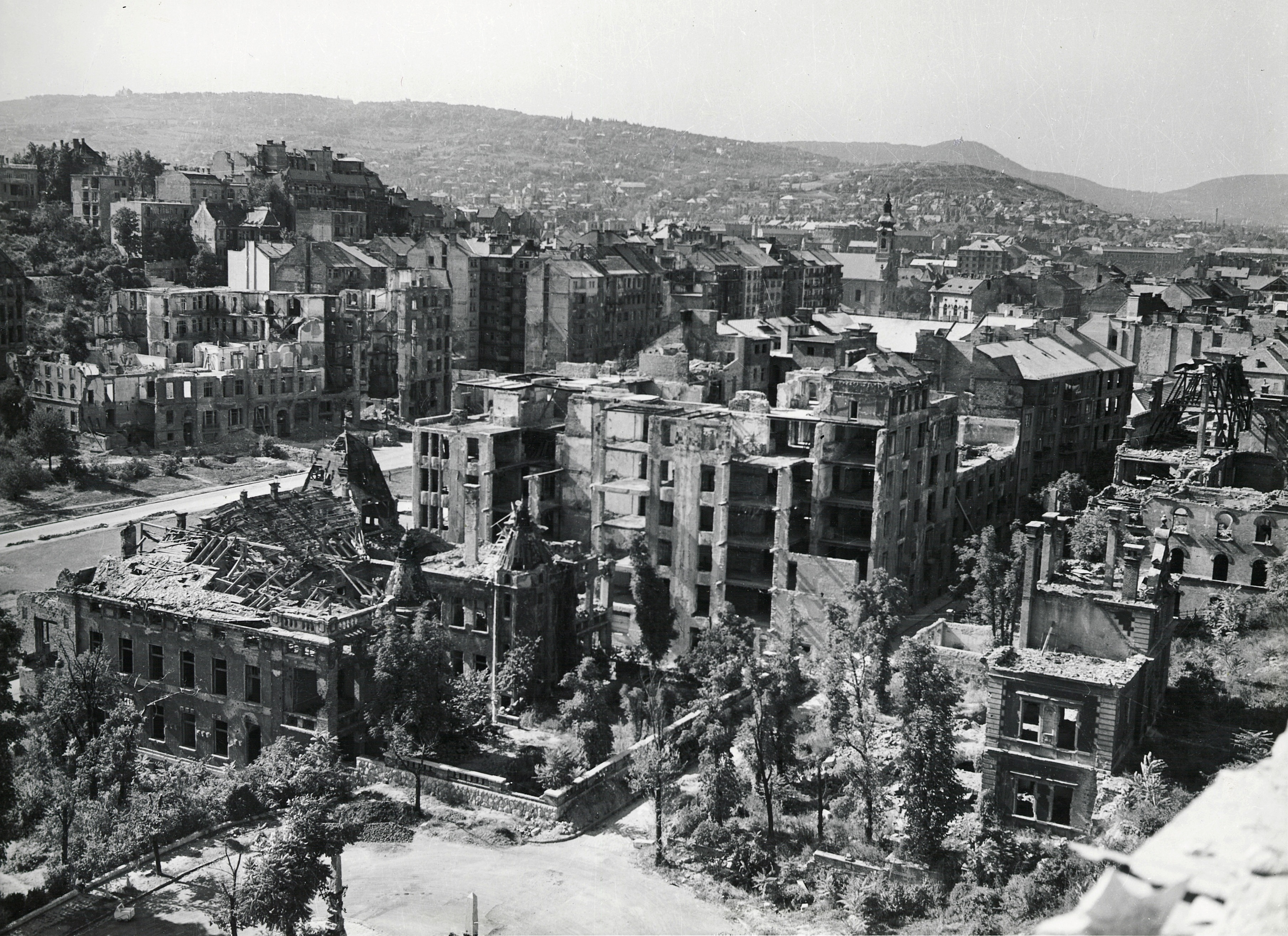 Egy kellően nyomasztó kép az 1946-os Budapestről (fotó: Fortepan / Archiv für Zeitgeschichte ETH Zürich / Agnes Hirschi)