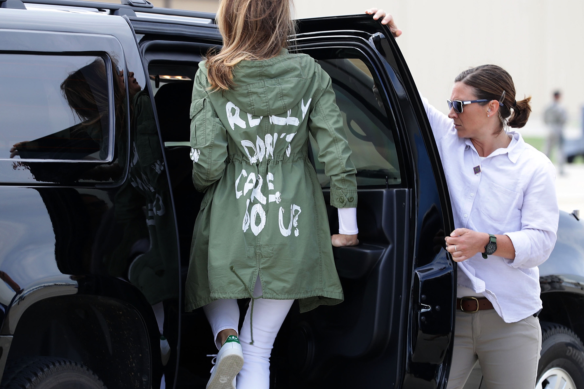 Melania Trump botrányos kabátja
