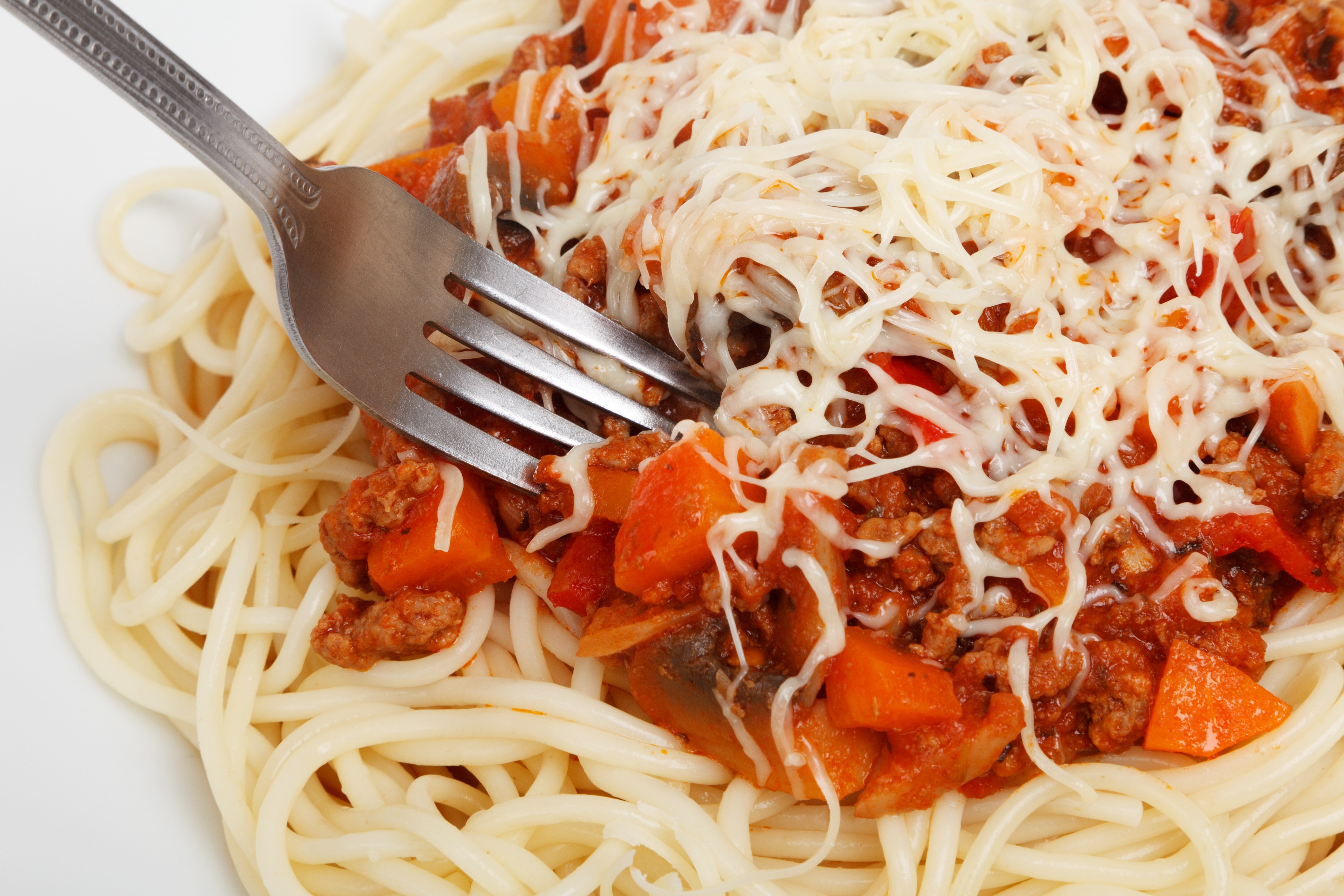 A spagetti tészta bolognai és milánói szósszal a legfinomabb