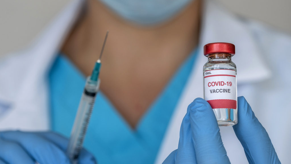 Hamis koronavírus védőoltást kínálnak az unokázós csalók