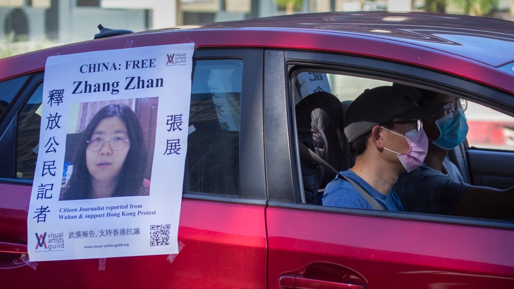 Csang Csan szabadon bocsátását követelik kínai-amerikaiak Los Angelesben (fotó: Allen J. Schaben / Los Angeles Times via Getty Images)