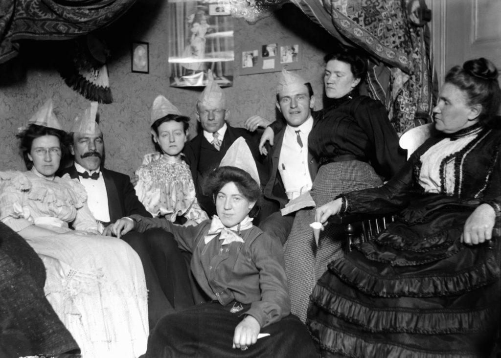 Szilveszteri buli 1900 környékén 