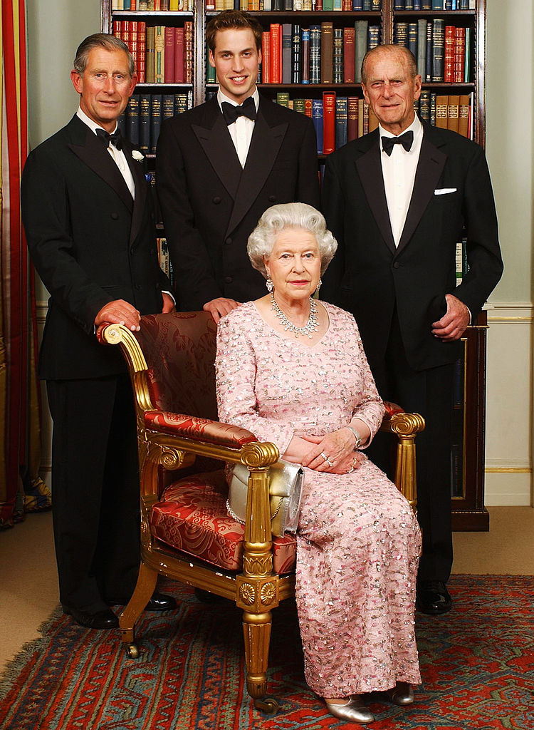 II. Erzsébet Fülöp herceggel, Károly herceggel és Vilmos herceggel