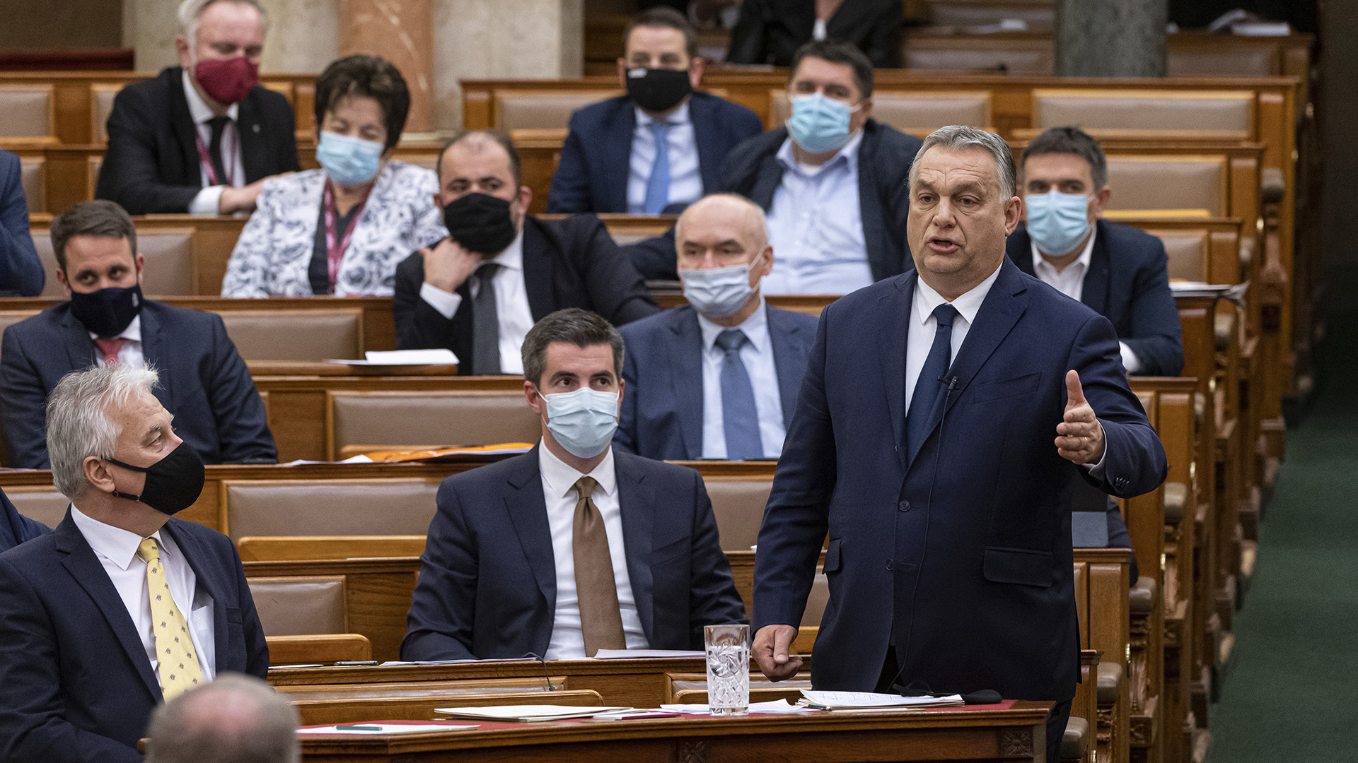 Orbán Viktor felszólal a Parlamentben