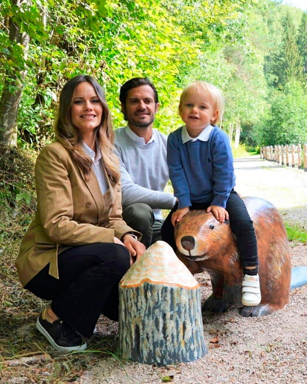 Károly Fülöp svéd herceg és Zsófia hercegné és családja
