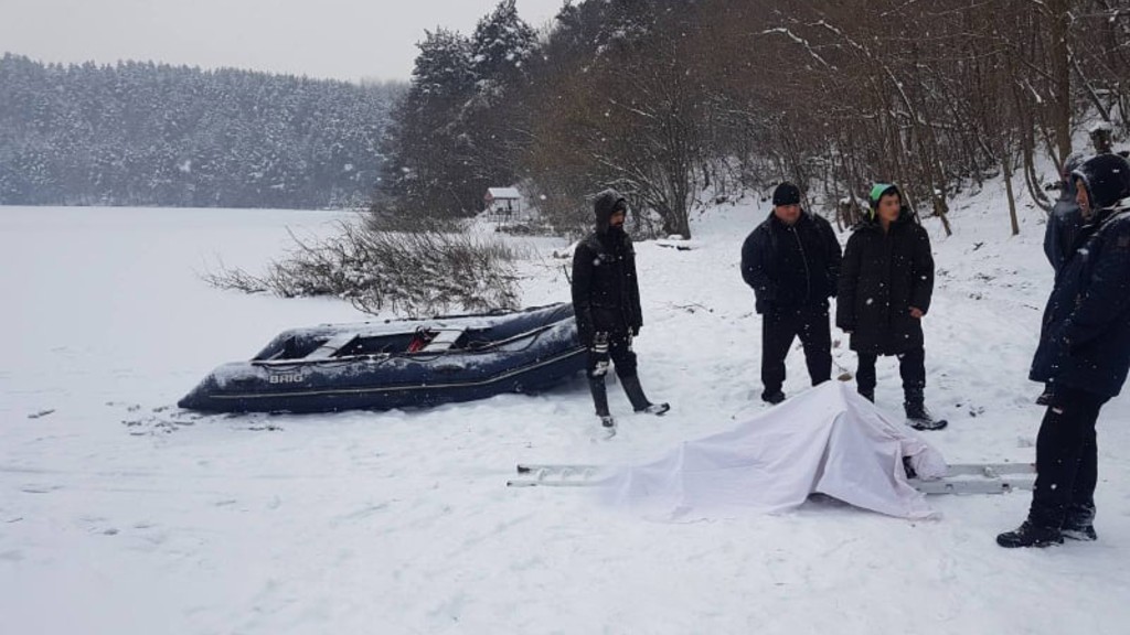Beszakadt a tó jege a 26 éves férfi alatt (fotó: podiji.karpat)