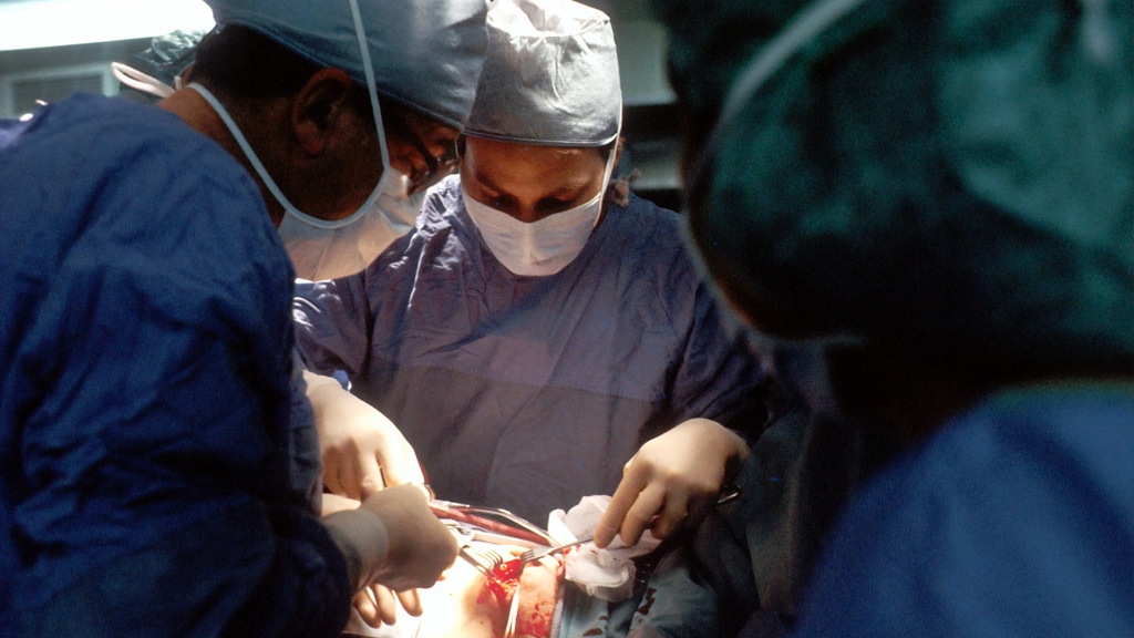Kettős transzplantáció: Tüdő- és májátültetést végeztek egyszerre Kínában