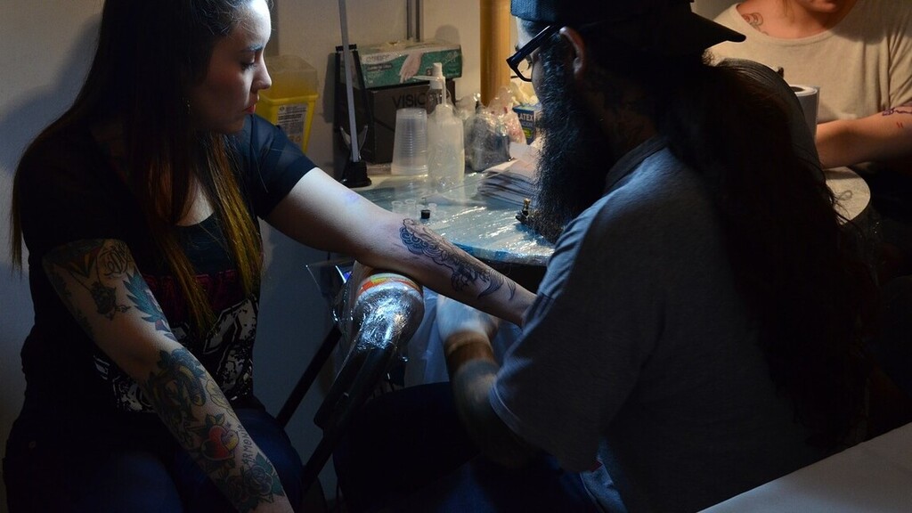 Olyan tetoválásokat kínál egy New Yorki-i stúdió, amik egy év alatt halványodnak, majd eltűnnek