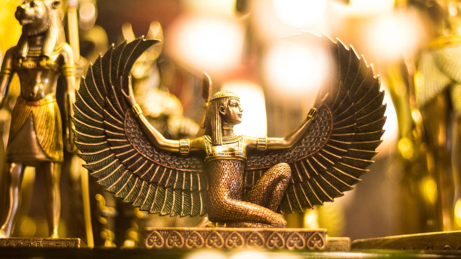 ókori egyiptomi isten szobor