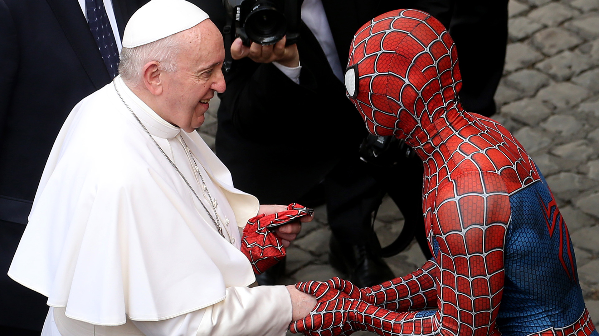 Ferenc pápa és Pókember
