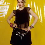 Madonna a híres hálós crop topban
