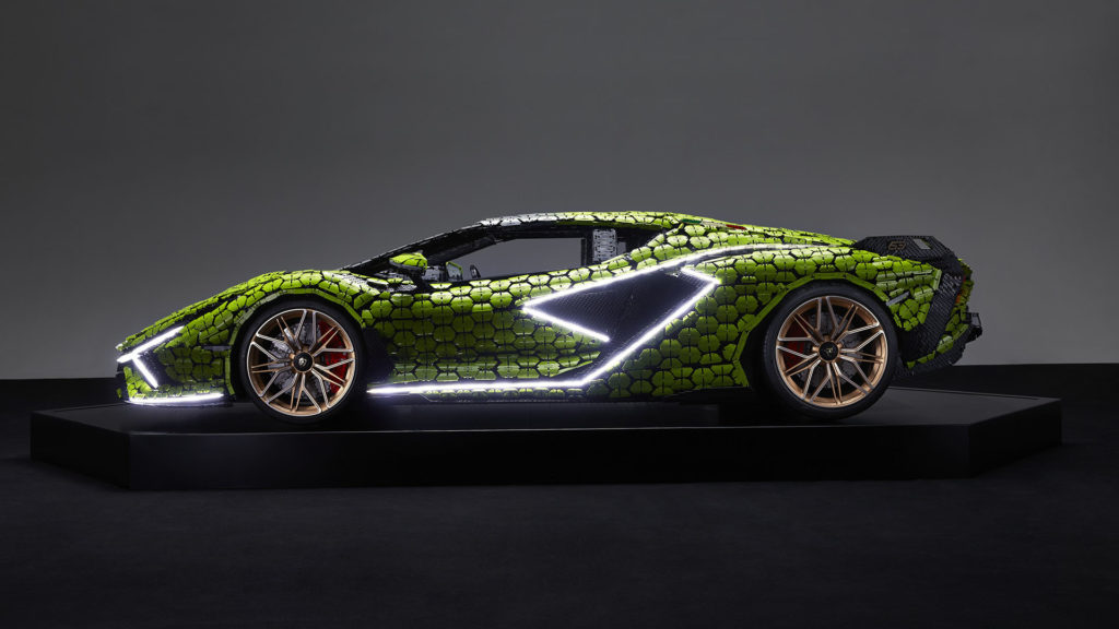 Elkészült a LEGO Lamborghini Sián életnagyságú változata