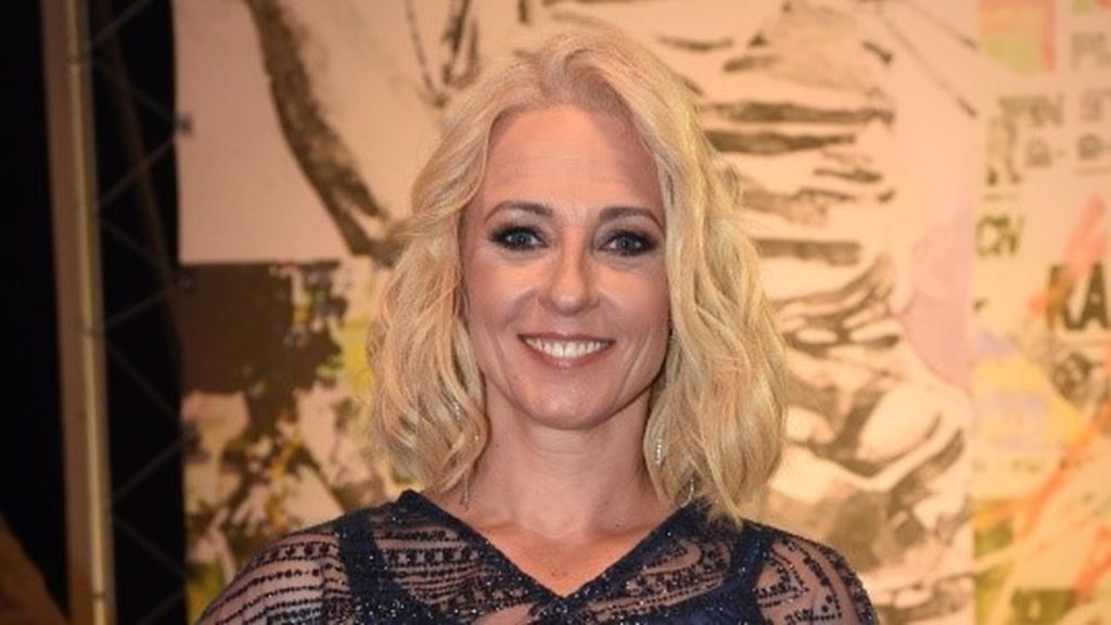 Marsi Anikó ismét randizik - Vimarsana News