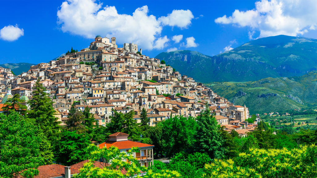 Milliókat kaphat, aki hajlandó Dél-Olaszországba költözni