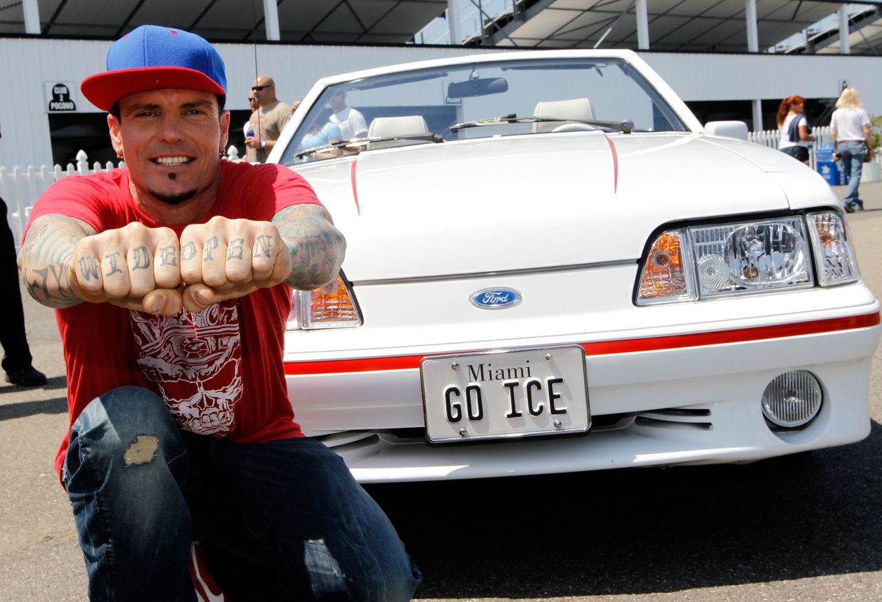 Vanilla Ice rajong az autóversenyekért
