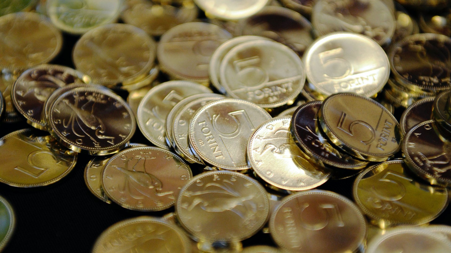 Új 5 forintos érméket bocsátottak ki
