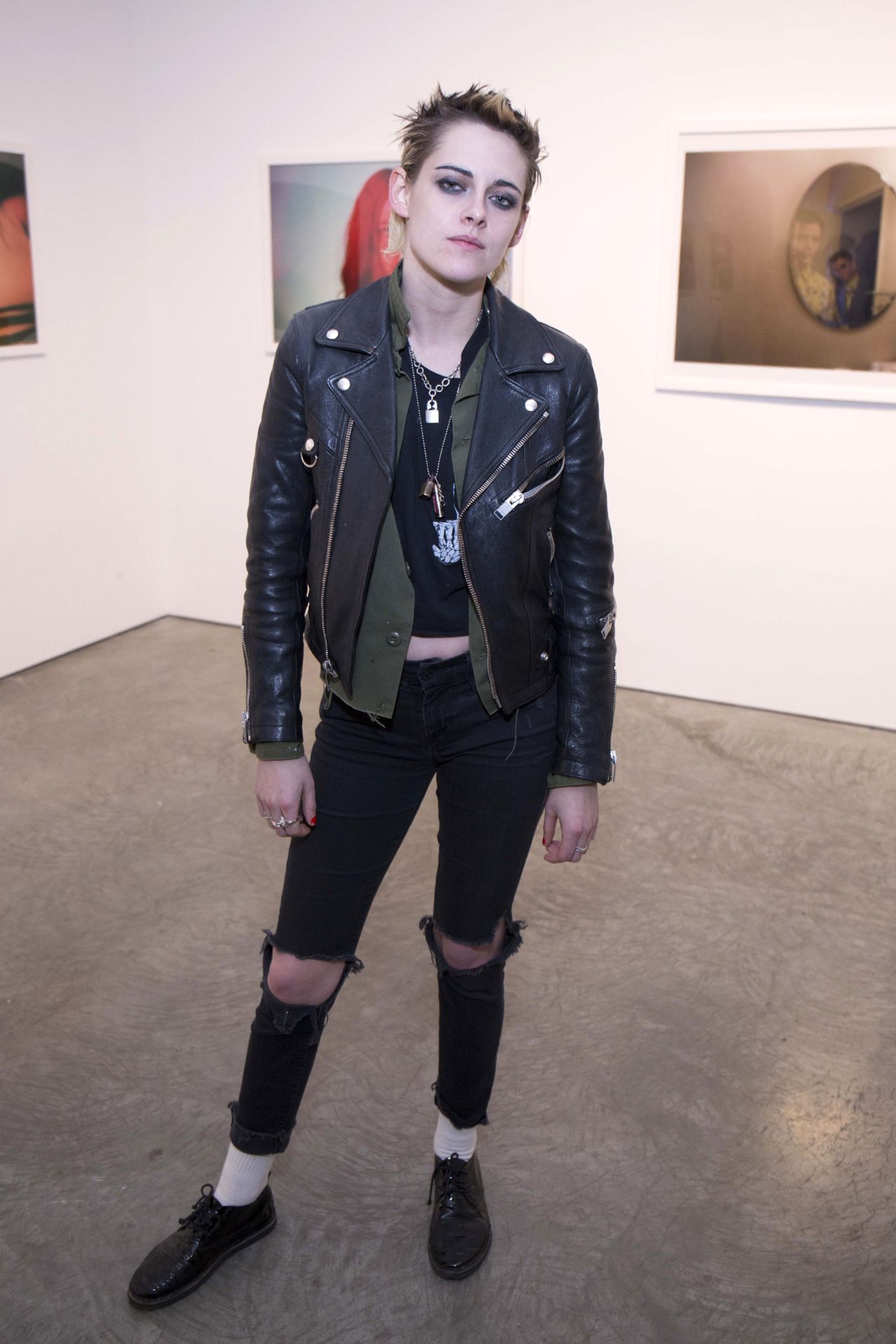Kristen Stewart egy kiállításon