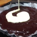 Fejedelmi „brownie pite” sűrített tejjel