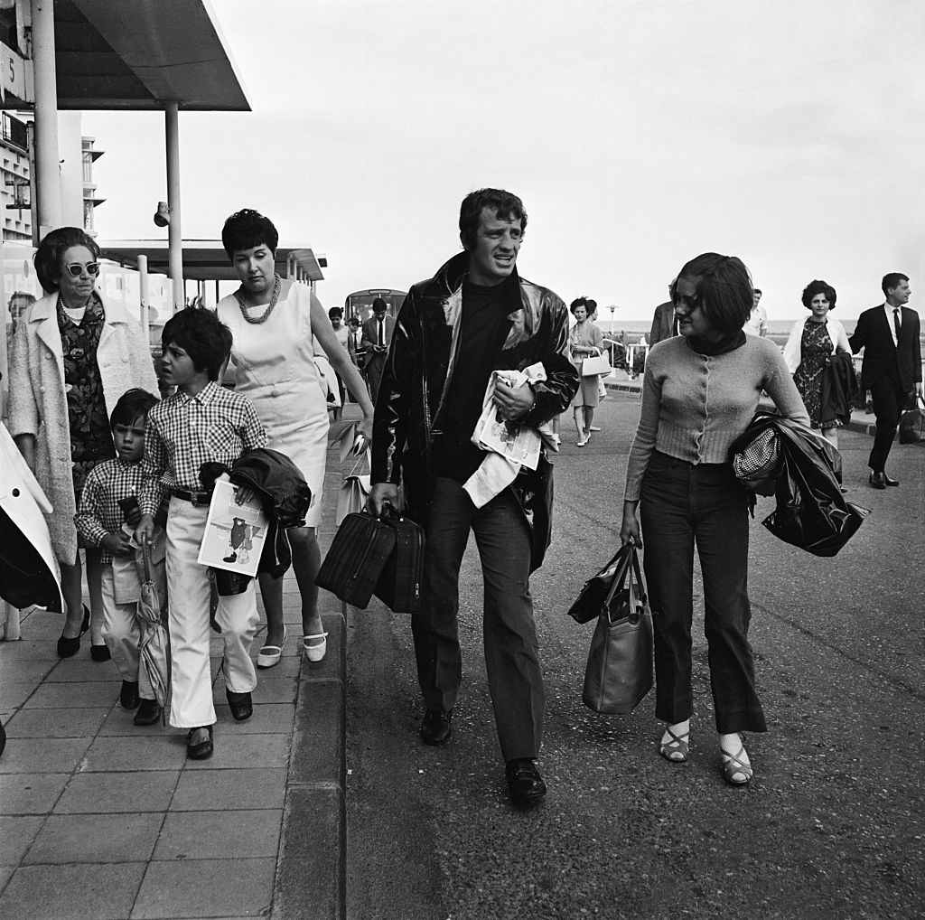 1967, Nizza: Jean-Paul Belmondo megérkezett a reptérre a gyerekeivel, Patricia13, Florence 7, és Paul 5 éves volt akkor