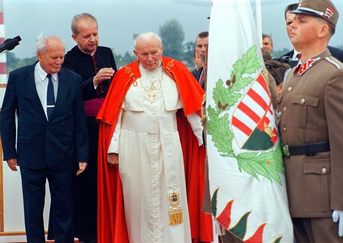 II. János Pál pápa Magyarországon