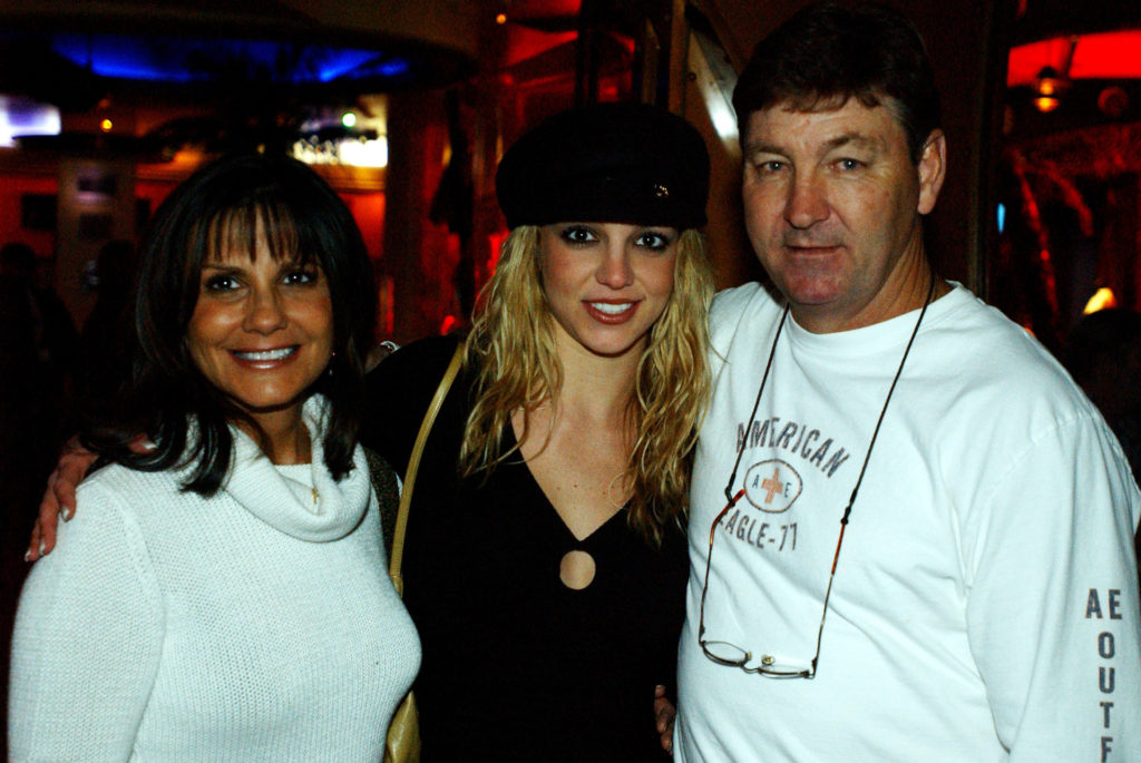 Britney Spears apja megfigyelte a lánya pasijait