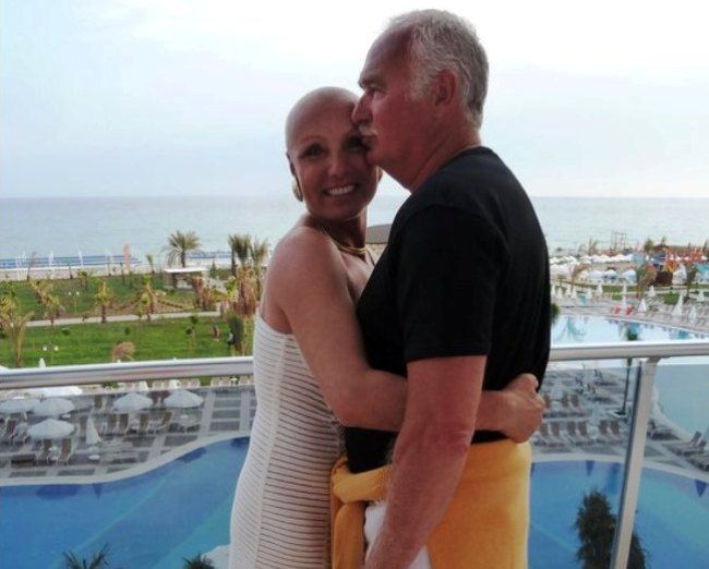 Tallós Rita a mellrákot követő kezelések után sokáig parókát hordott 