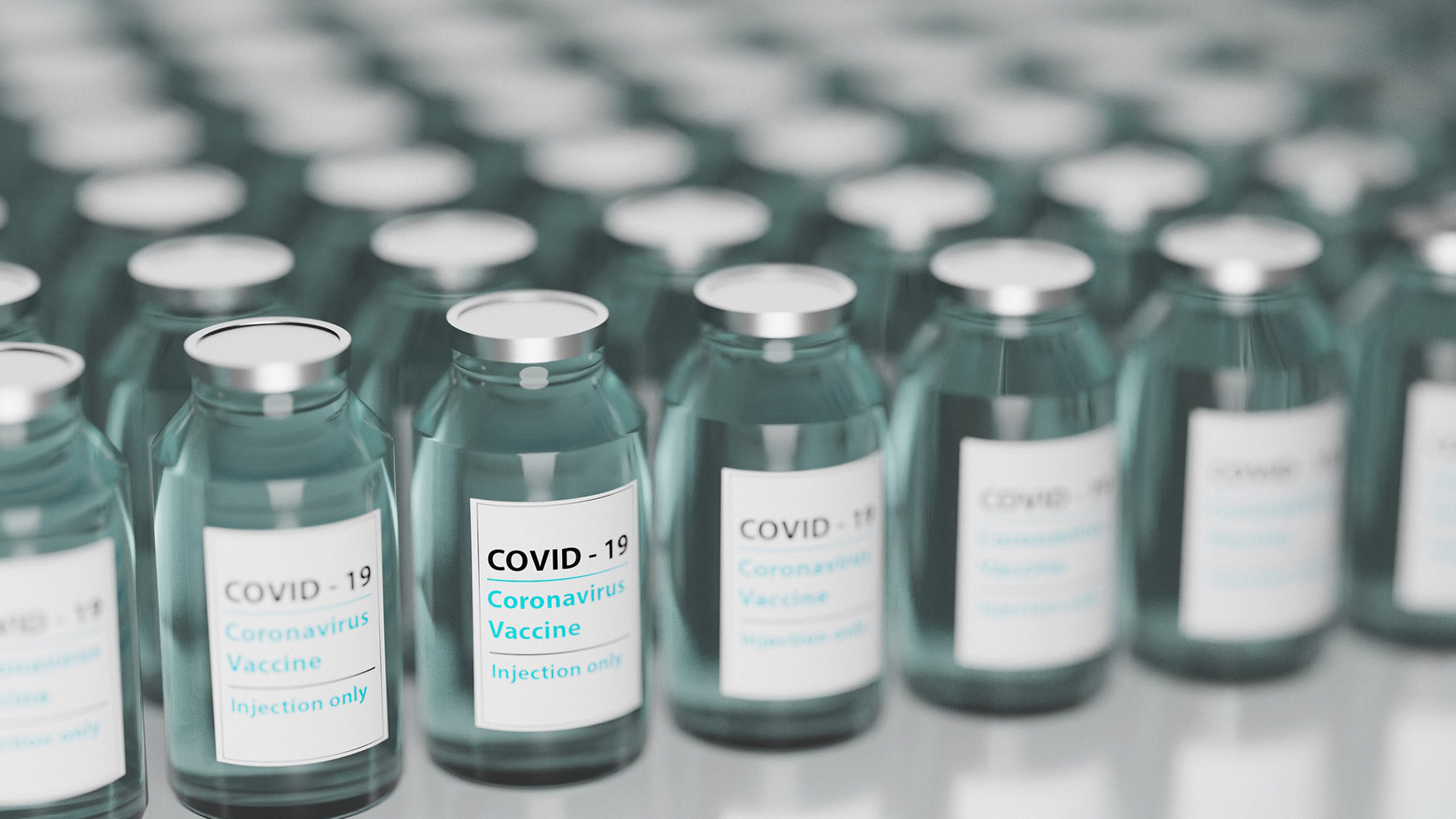 koronavírus vakcina üvegcsékben